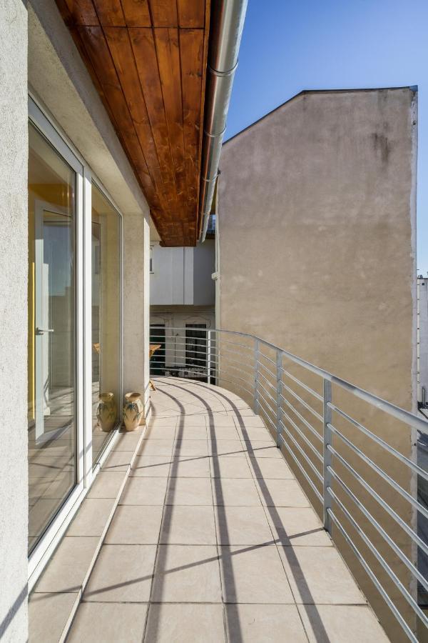 Bpr Amarilla With Balcony Appartement